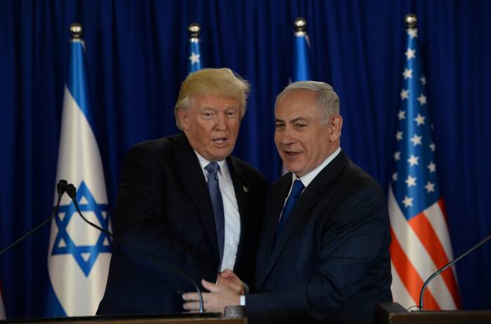 Centrodestra per la 1ª volta indietro nei sondaggi: -3,8 1 trump netanyahu 3372785429