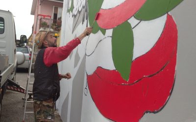 Disegni murali del graffitista Cibo vandalizzati con ingiurie