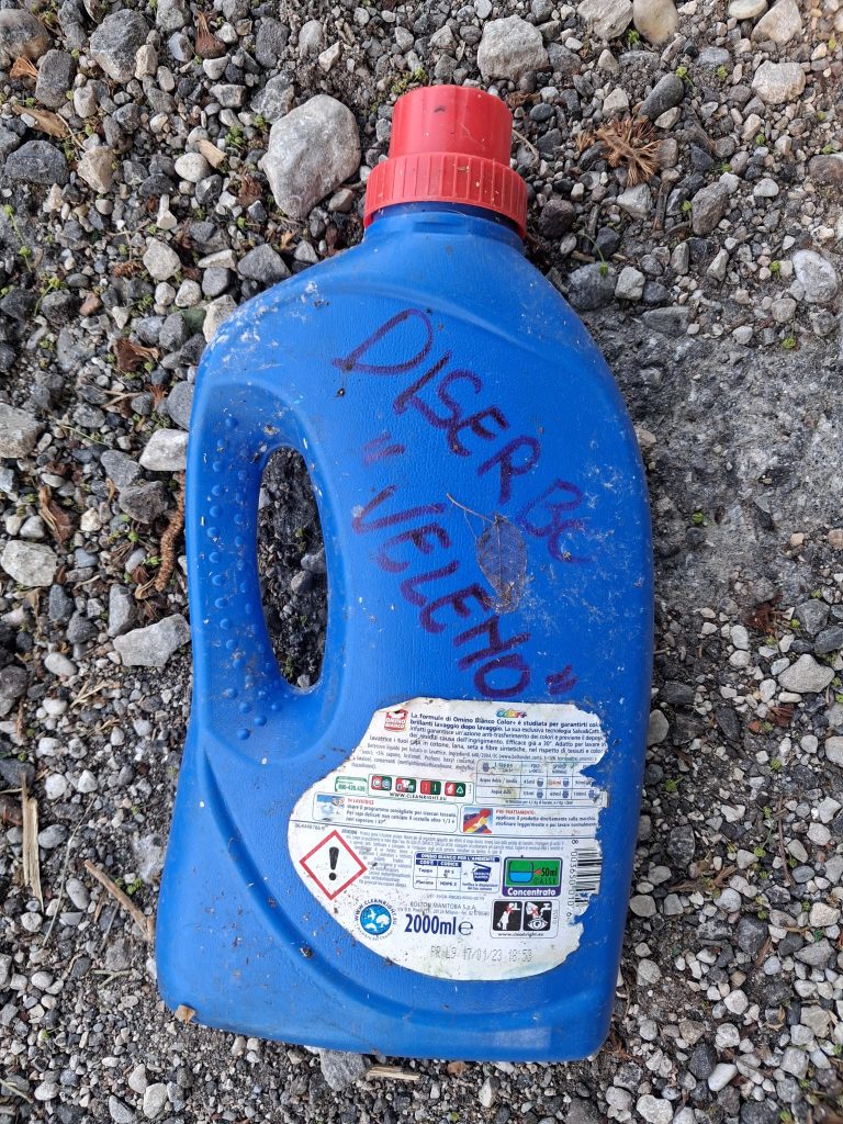 Plastic Free. 43 volontari fanno pulizia a Caprino 2 DISERBANTE