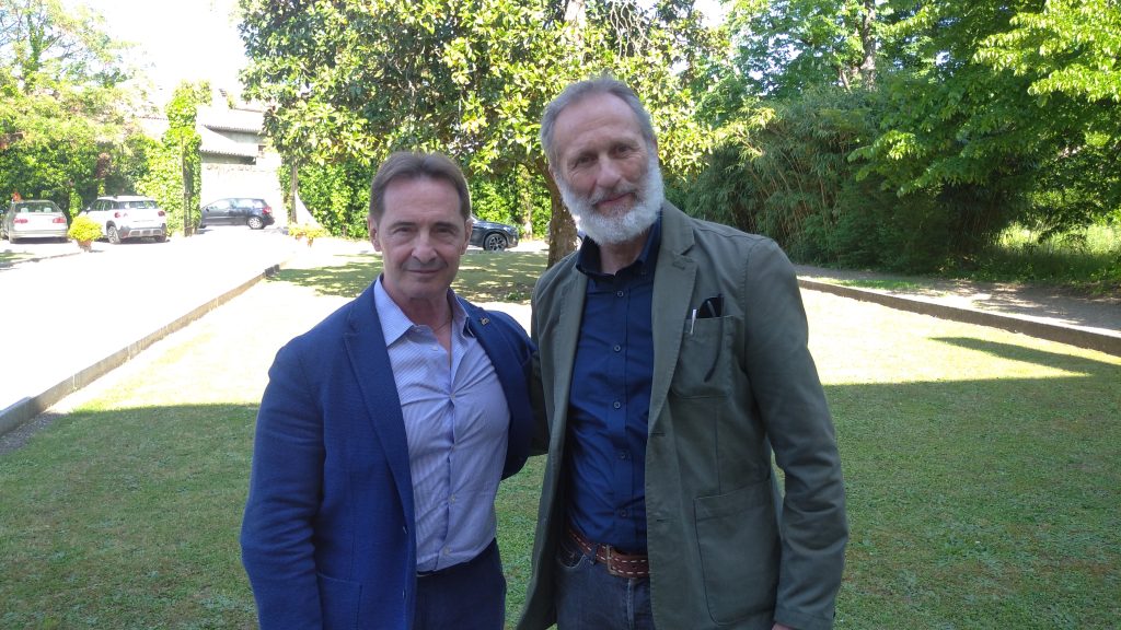 “Io come Chávez”. Indipendenza e sovranità nel libro di Fabio Filomeni 2 Eliseo Bertolasi a sinistra e Fabio Filomeni. 2 1