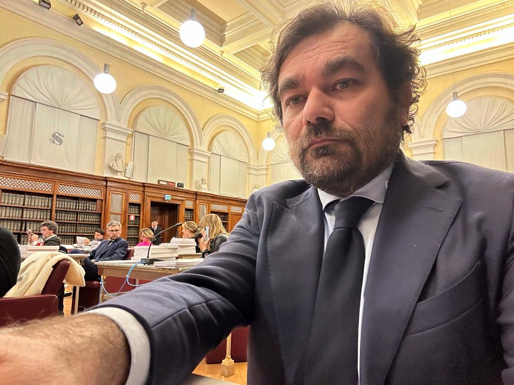 Orban viene alle mani con un tifoso fuori dallo stadio 1 GELMETTI4