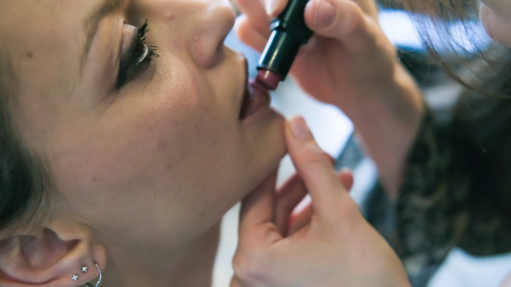 Danza x4: a Caselle la scena contemporanea tra giovani coreografi e performance 1 Home ErsiliaDanza duo Roversi Zanoni 3 colour