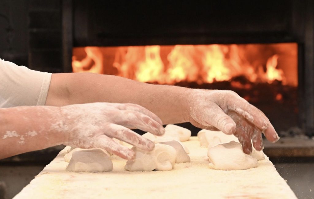 Pane, stretta sulla dicitura “fresco