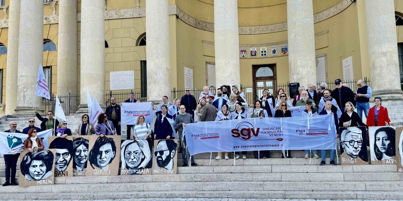 Giornalisti in piazza a Verona. Contratto fermo da 10 anni