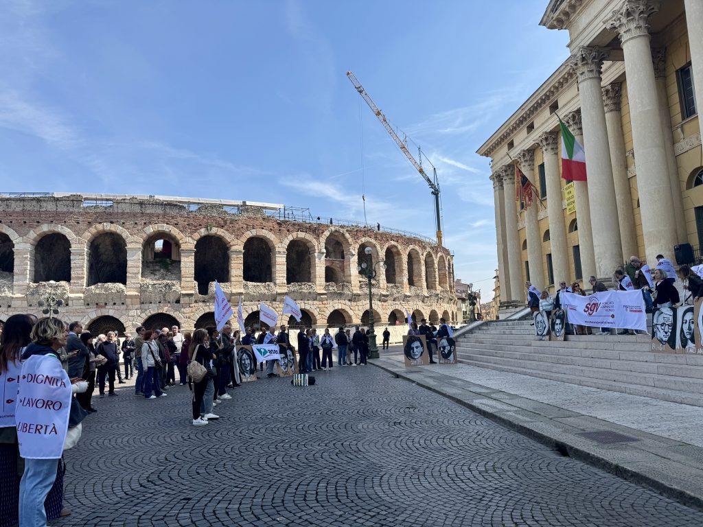 Giornalisti in piazza a Verona. Contratto fermo da 10 anni 3 IMG 4400
