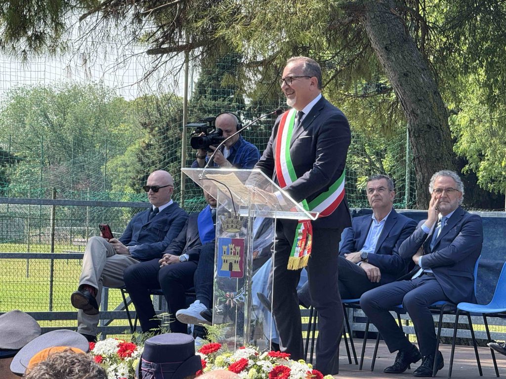 Dossobuono, inaugurato il monumento ad Antonio Montinaro 3 IMG 4448