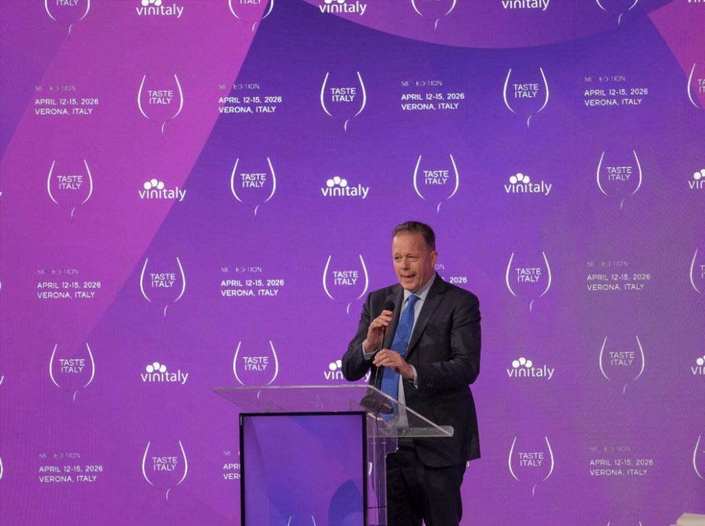 Vinitaly, l’inaugurazione guarda oltre Verona: export e nuovi mercati al centro 1 Vinitaly, l’inaugurazione guarda oltre Verona