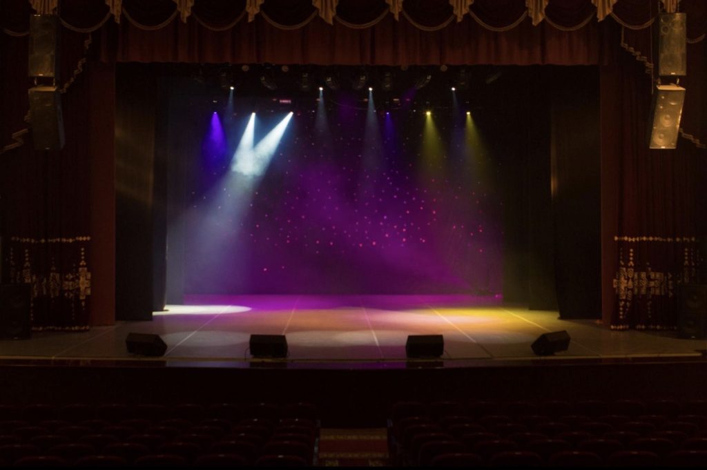 Il volo di Icaro, il teatro che guarda al disagio giovanile 2 Il volo di Icaro, il teatro che guarda in faccia il disagio giovanile