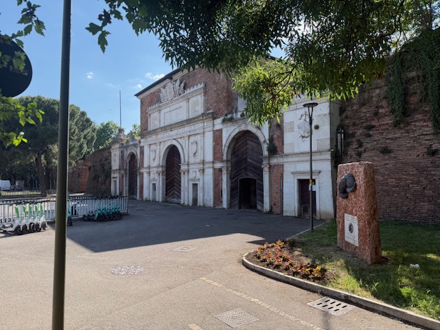 Porta Vescovo. Sottopasso chiuso di notte dal 4 maggio 3 IMG 8117