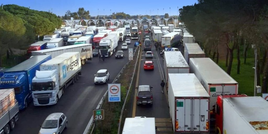 Brennero. 1ª udienza alla Corte UE contro le restrizioni austriache ai Tir 2 Traffico autotrasporti 1 1280x640 1