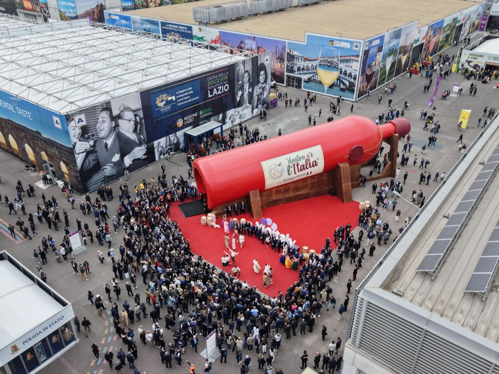 Vinitaly 2026, chiude con 90mila presenze da 135 Paesi 2 Vinitaly 2026 Veronafiere EnneviFoto DJI 20260412132218 0026 D