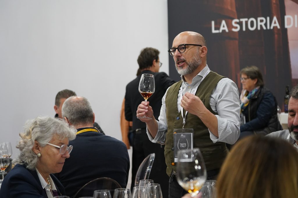 Vinitaly 2026, chiude con 90mila presenze da 135 Paesi 1 Vinitaly 2026 Veronafiere EnneviFoto DSC 301690