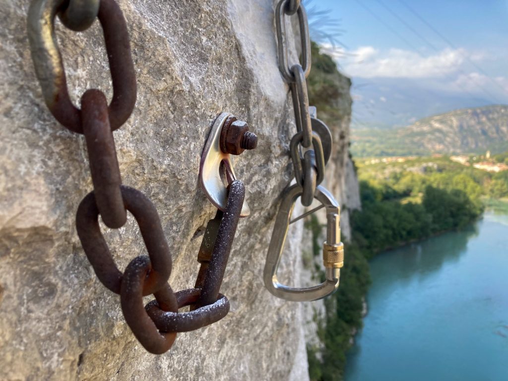 Arrampicata Verona: dietro le falesie c’è un lavoro invisibile 2 Arrampicata Verona: dietro le falesie c’è un lavoro invisibile