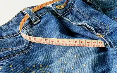 Morto l’inventore dei blue jeans modaioli