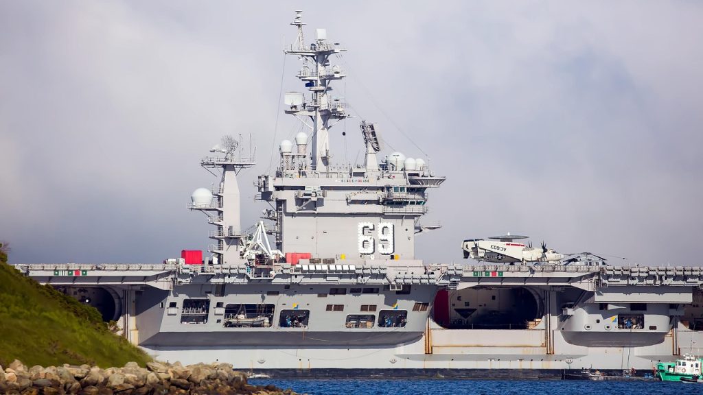 uss dwight d eisenhower 7043478 1280