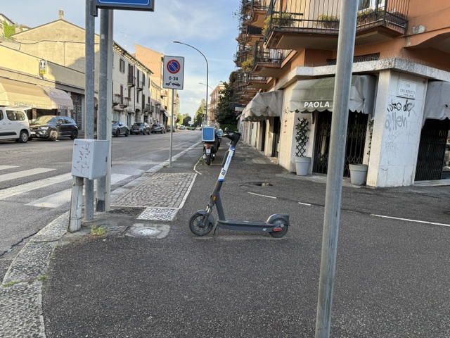Monopattino. Dal 16 obbligo di targa e assicurazione 3 IMG 8080