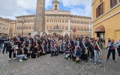 Comuni montani in piazza a Roma: protesta contro il declassamento