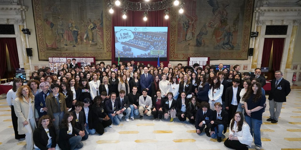 Fontana con gli studenti di 6 licei artistici