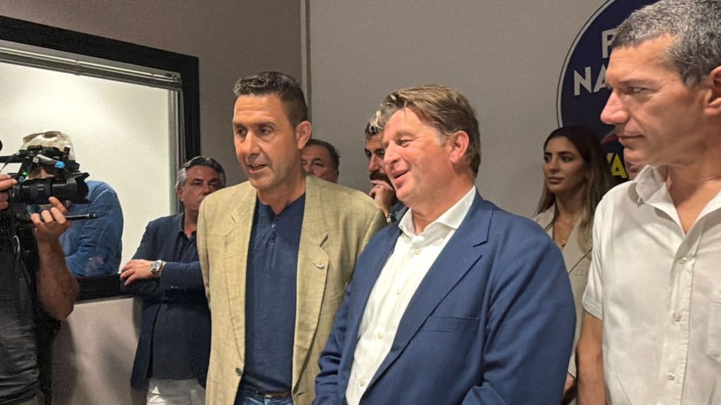 Vannacci apre a Verona la sede del triveneto di Futuro Nazionale 1 WhatsApp Image 2026 05 26 at 00.35.39