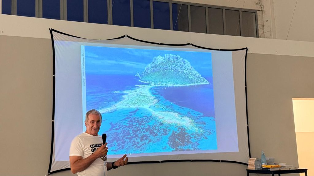 Arrampicata Verona: Maurizio Oviglia presenta il suo nuovo libro al King Rock 3 Arrampicata Verona: Maurizio Oviglia presenta il suo nuovo libro al King Rock