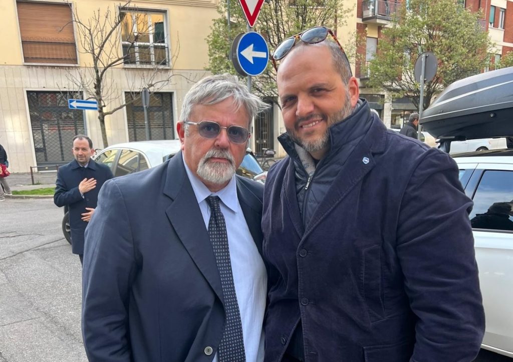 Danneggiamenti alle auto parcheggiate a Porta Vescovo 1 calabro