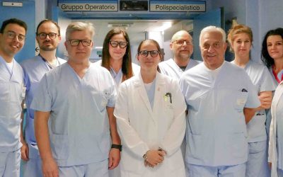 Chirurgia al seno con robot a un solo braccio