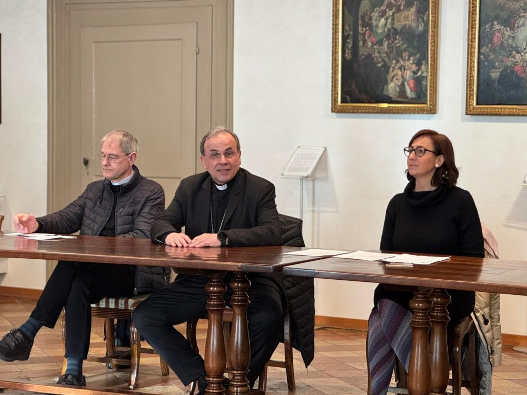 Scuola di pace e di non violenza 1 vescovoo