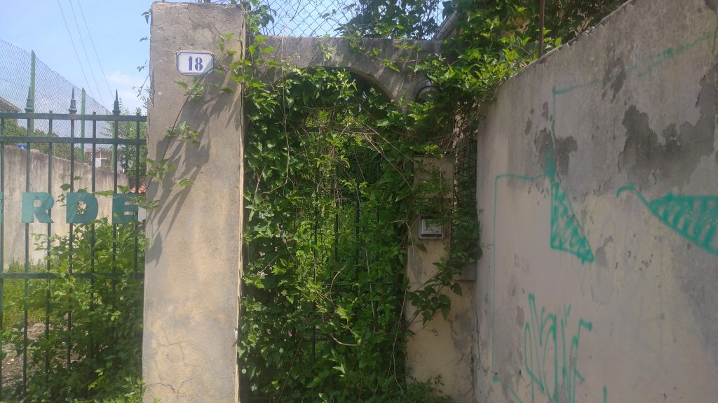 Ancora degrado all'ex-sede della Croce Verde in Borgo Venezia 3 Croce Verde. 3