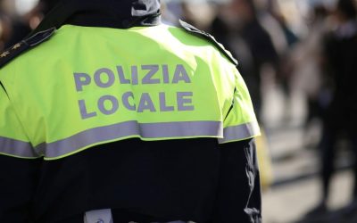 Verona ha 224 vigili. Ma 98 se ne stanno in ufficio