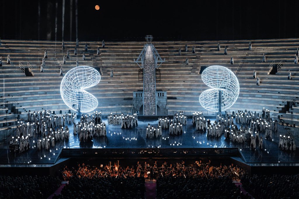Nabucco protagonista in Arena: torna l’allestimento visionario di Stefano Poda 5 Nabucco 130625 ©EnneviFoto 280