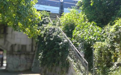Non chiusa una rampa d’accesso ai binari del ponte della Ferrovia