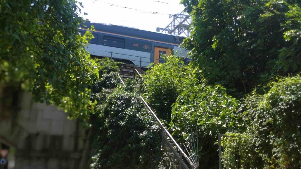 Non chiusa una rampa d’accesso ai binari del ponte della Ferrovia 3 fs4