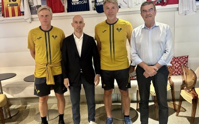 L’Hellas Verona Club Parlamento in visita al ritiro di Folgaria
