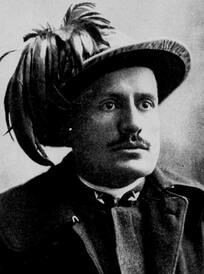 Vandalismi davanti all’ex caserma dei bersaglieri “Alberto Riva di Villasanta” 5 Mussolini bersagliere
