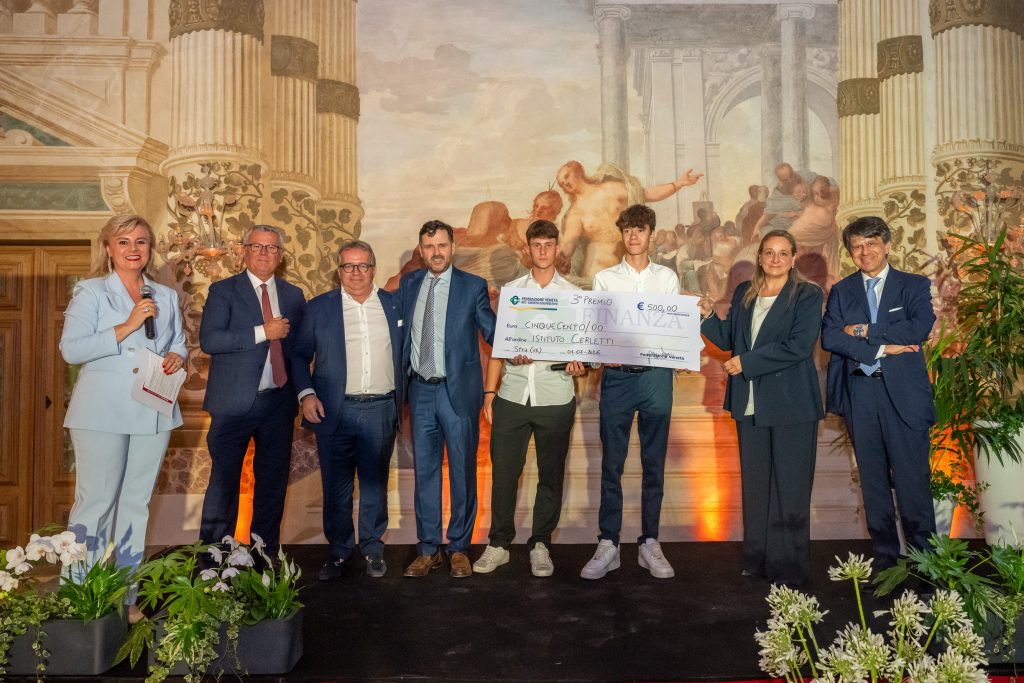 Finanza Pocket, premiate le migliori idee degli studenti veneti 1 Premiazione Istituto Cerletti Conegliano