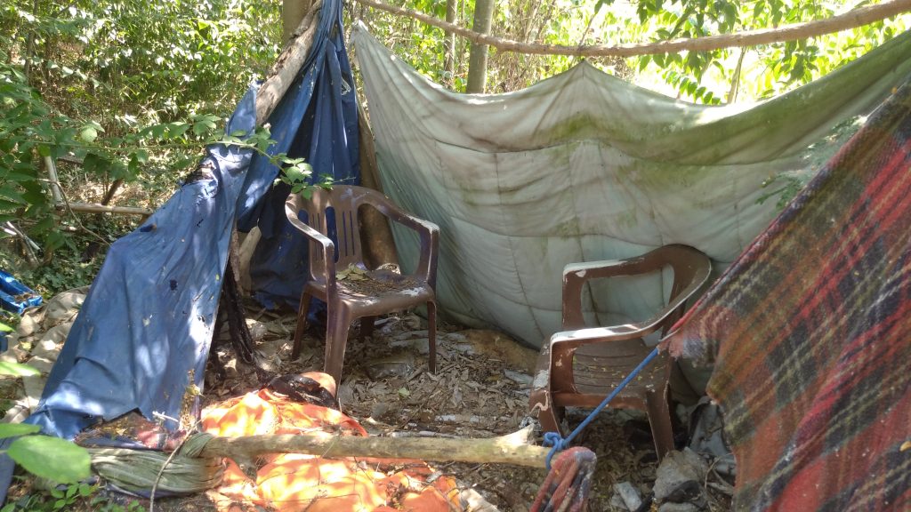 Le Grazie. Allarme inquinante d’un ex bivacco di disperati 4 Strada Le Grazie2. 14