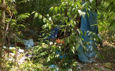Le Grazie. Allarme inquinante d’un ex bivacco di disperati