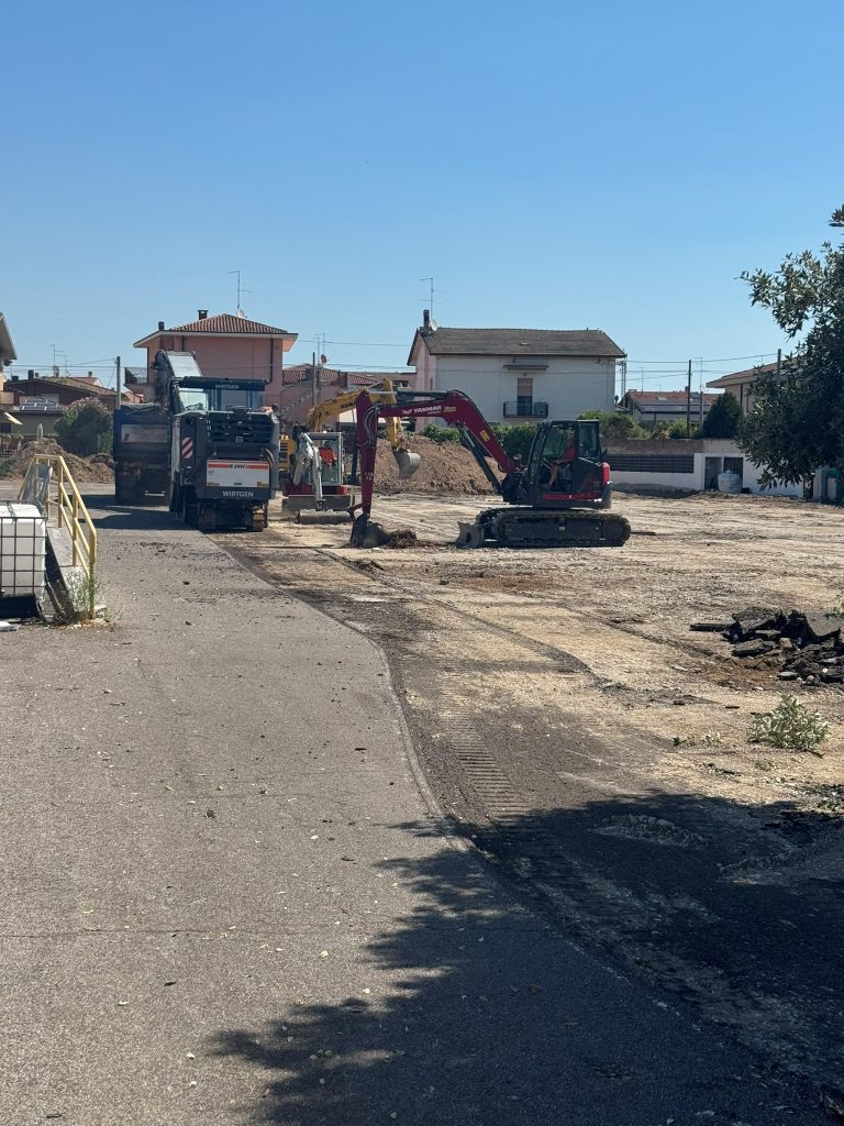 Nuovi parcheggi per le scuole a S. Giovanni Lupatoto 1 be5aedc9 2d73 4293 823b c819259f055f