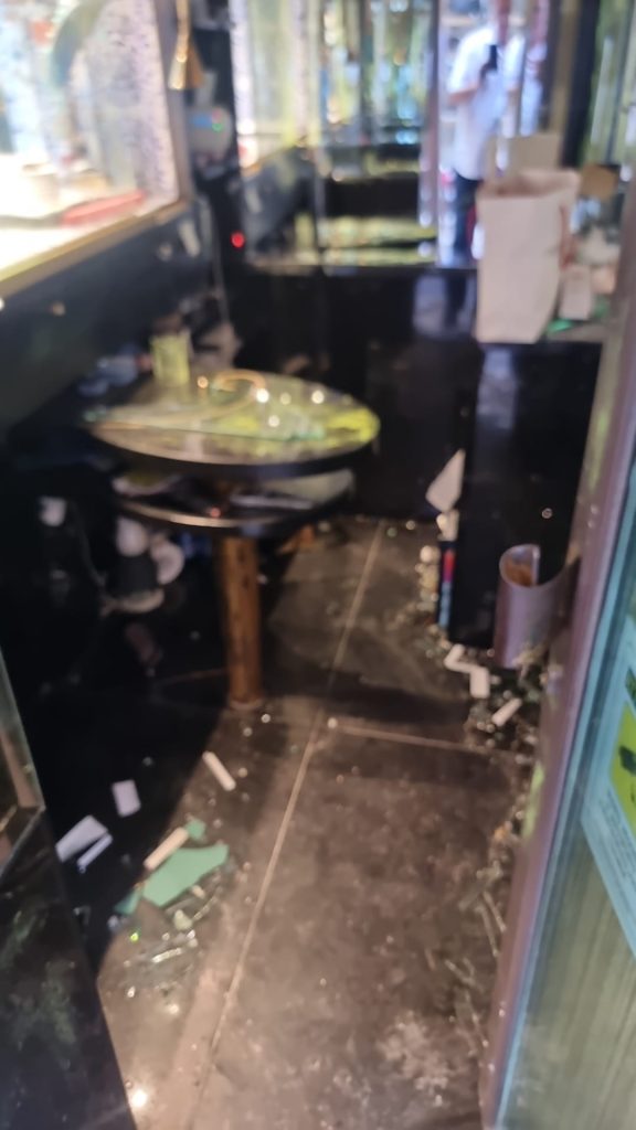 Svuotata la mini-gioielleria in corso Portoni Borsari 2 foto 3