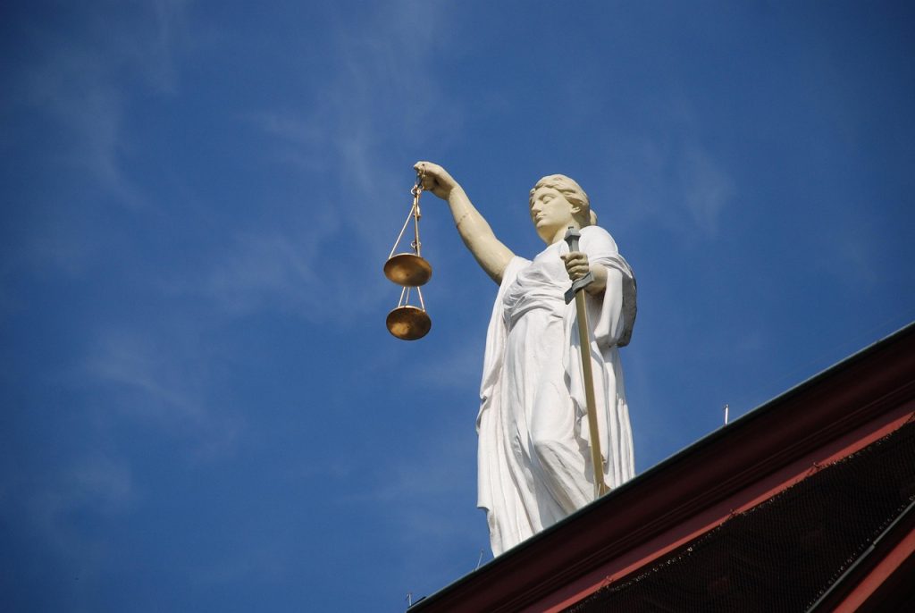I magistrati vincono il ricorso contro il governo e si aumentano lo stipendio 1 giustizia copia