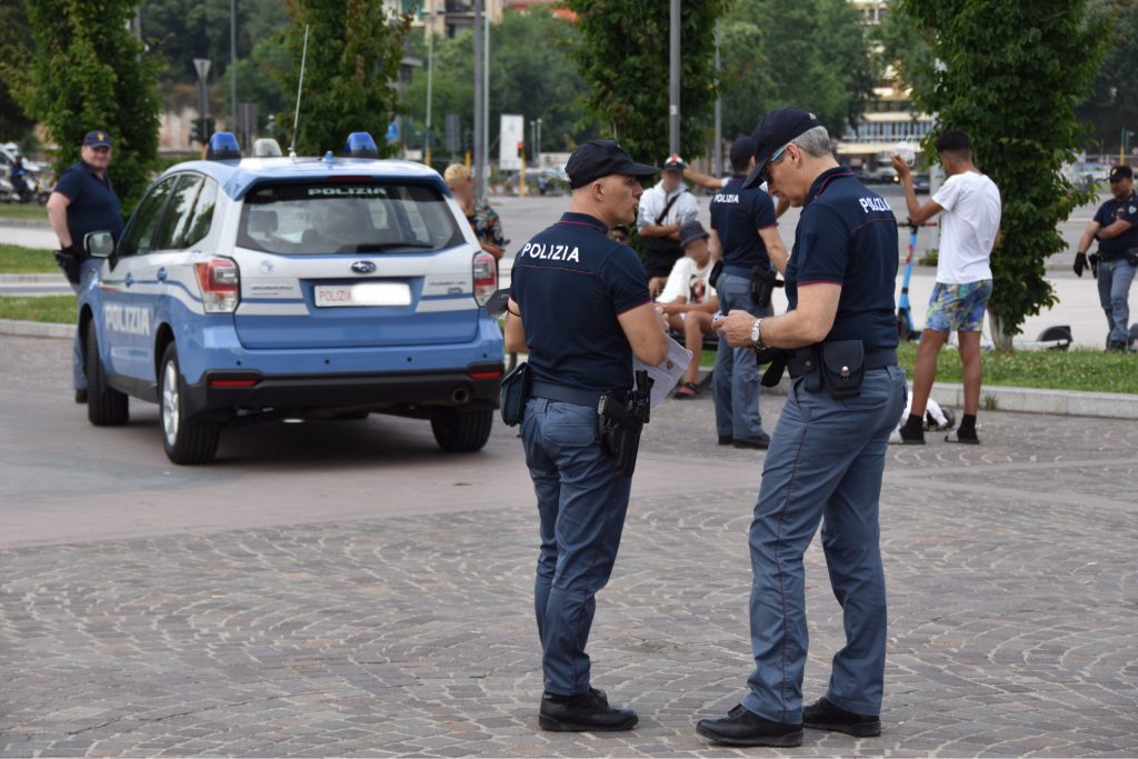 Sicurezza. Non è vero che mancano gli agenti 1 poliziotti 1