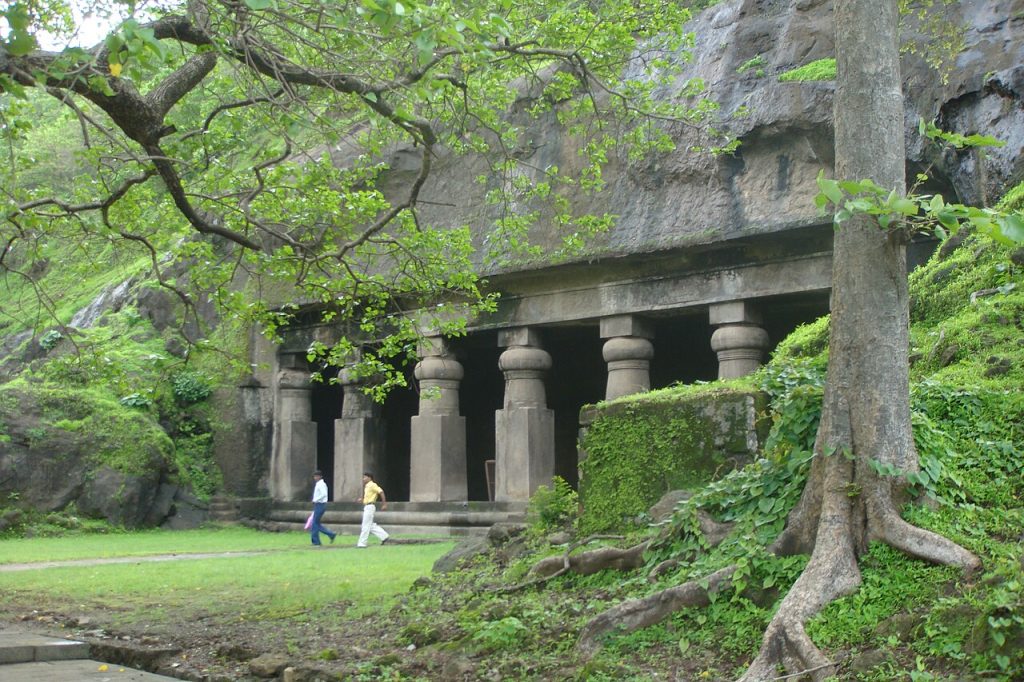 Leonardo Da Vinci e le Indie 2 Elephanta caves3