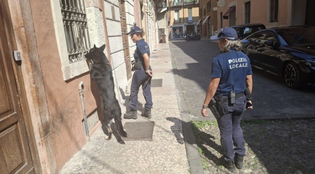 Controlli anti degrado, quattro denunciati per l’occupazione di un immobile 1 Controlli anti degrado, quattro denunciati per l’occupazione di un immobile