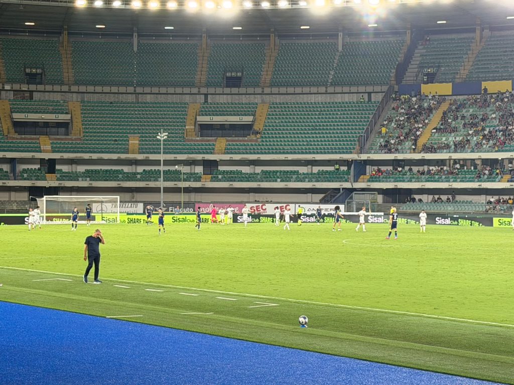 Hellas, partenza da incubo: l’Ascoli vince 2-1 1 WhatsApp Image 2026 08 23 at 21.05.17