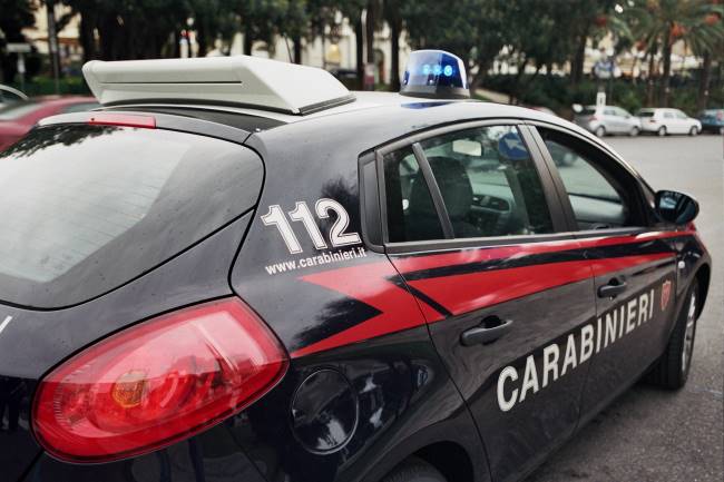 Bardolino, trovato morto sul lungolago. Indagini in corso 1 carabinieri1 1