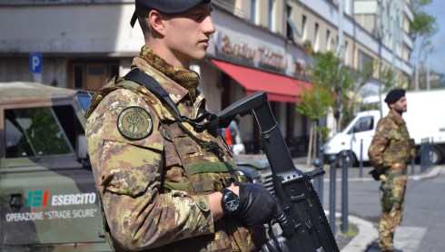 L’Esercito Italiano e l’Operazione Strade Sicure 5 roma 150520 3866778236