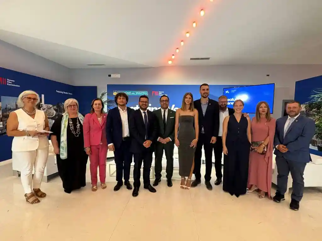 Pressi presenta alla Mostra del Cinema la fiction Rai girata a Soave 3 IMG 0337