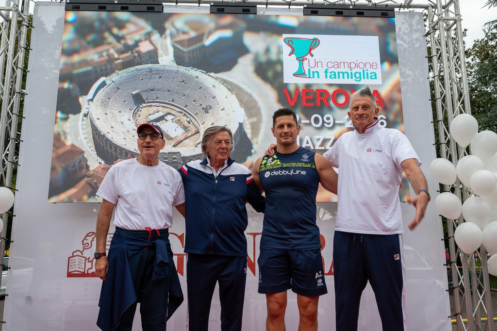 Panatta, Graziani, Lucchetta e Zanni: Piazza Bra gioca con i campioni 1 Panatta, Graziani, Lucchetta e Zanni: Piazza Bra gioca con i campioni