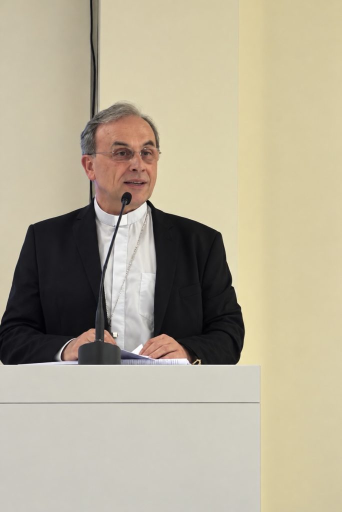Scuola, 101 mila studenti e più docenti di ruolo 5 Scuola, 101 mila studenti e più docenti di ruolo