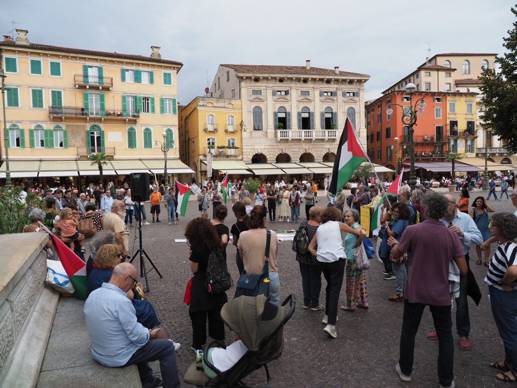 Anche a Verona in piazza contro il ddl antisemitismo 2 P9090003